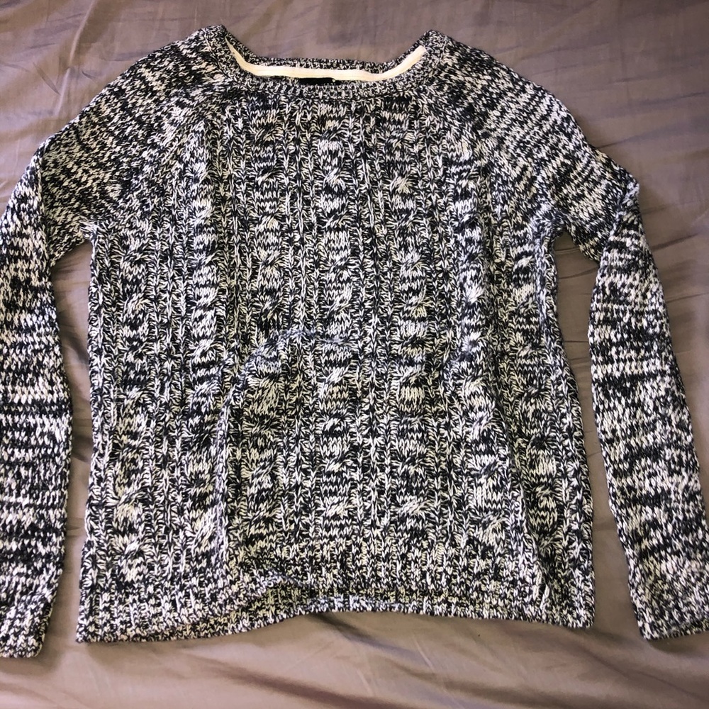 Soft knit patterned women’s sweater